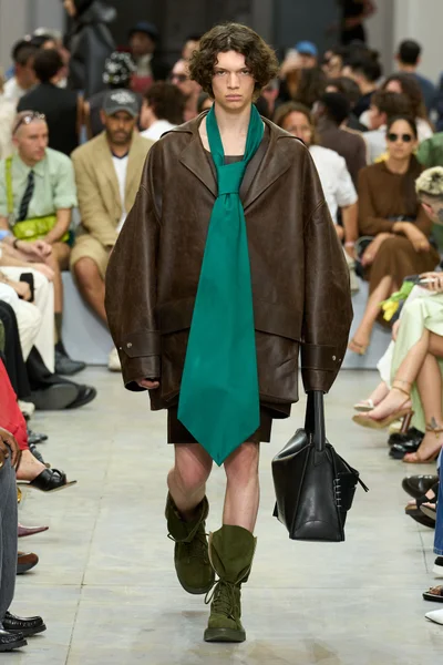 Look 31